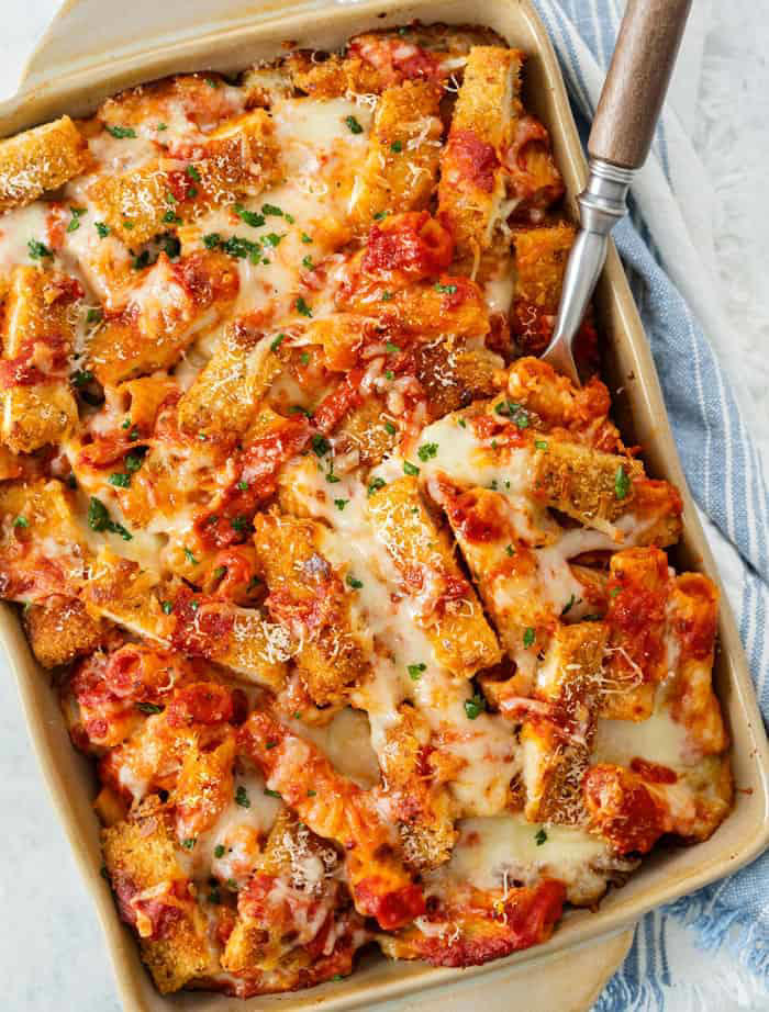 40 Easy Chicken Casserole Recipes (Weeknight Dinner)
