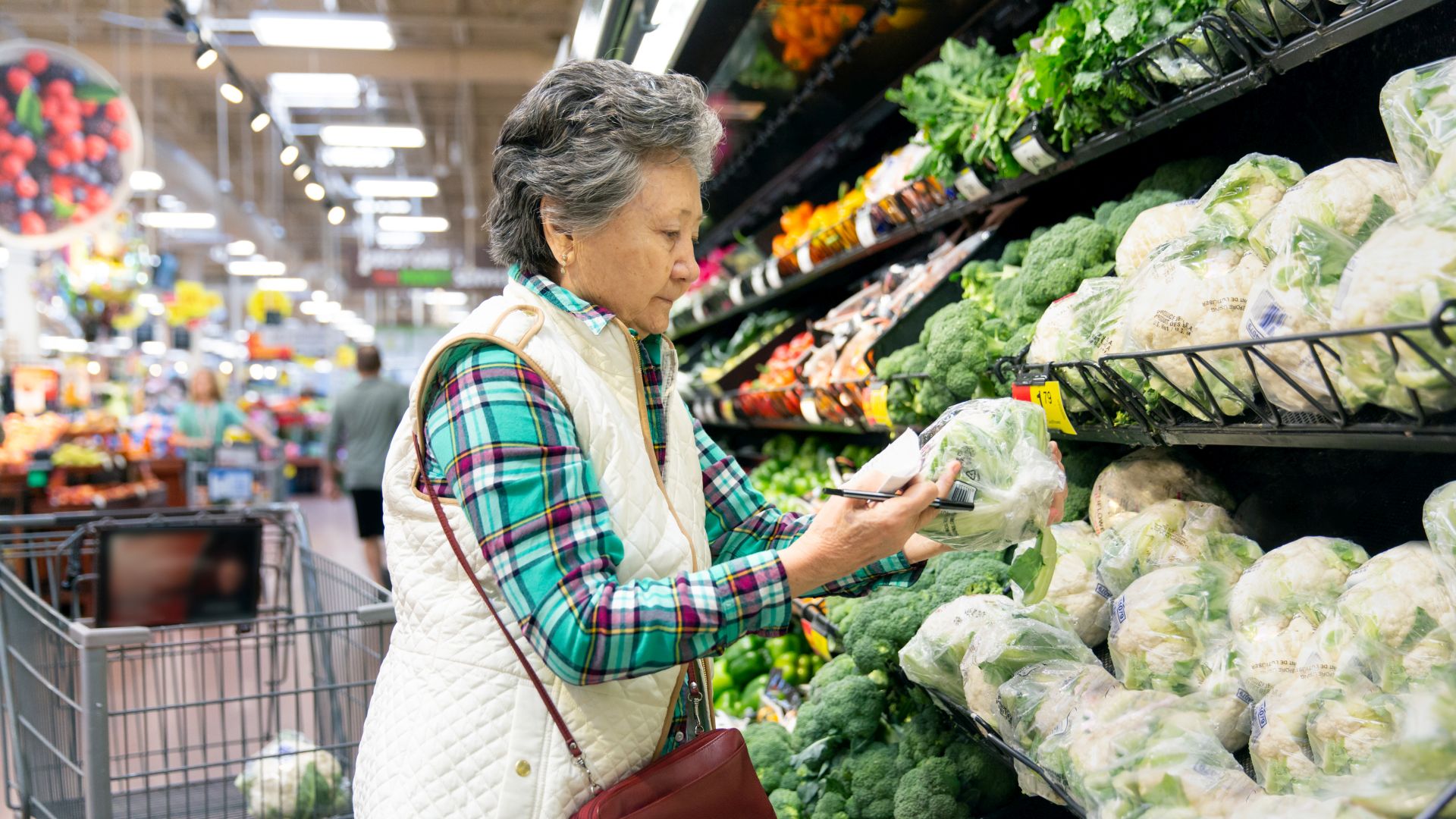 7 Ways Boomers Can Save Money on Groceries During Retirement