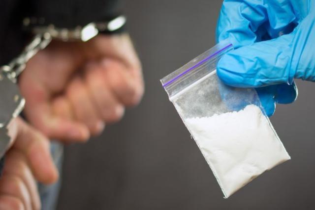 hallan 50 bolsas de cocaína en el despacho de la ministra regional belga de educación