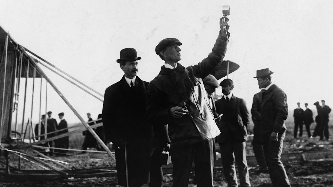 On This Day In History, December 17, 1903, Wright Brothers Make First ...