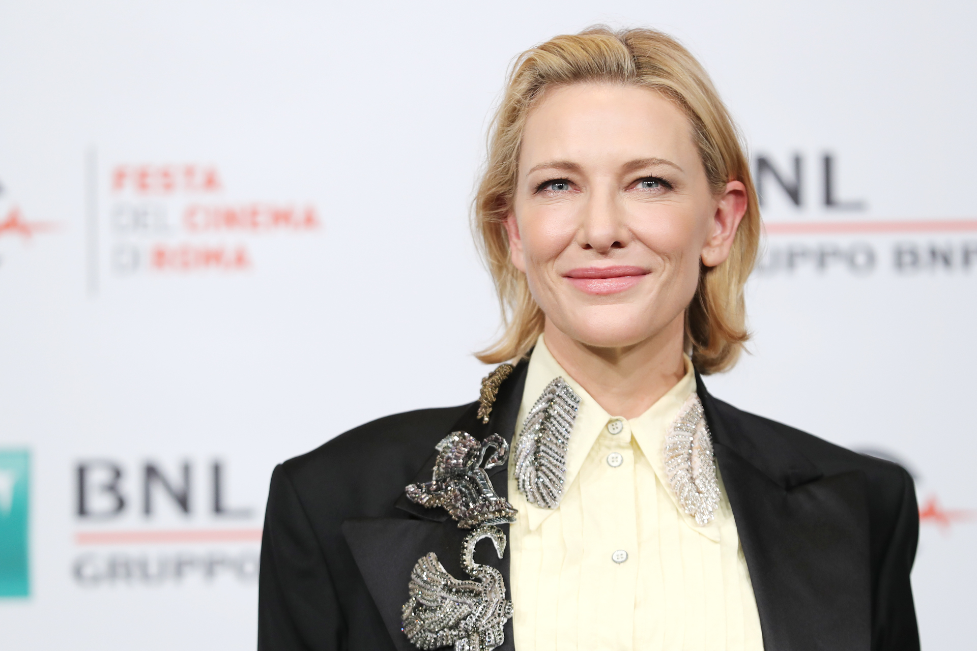 <p>Cate Blanchett consiguió su propio sello en Australia en 2009. La actriz se moría de ganas de ser lamida por millones de australianos, se reía Cate Blanchett al anunciar la noticia. </p>