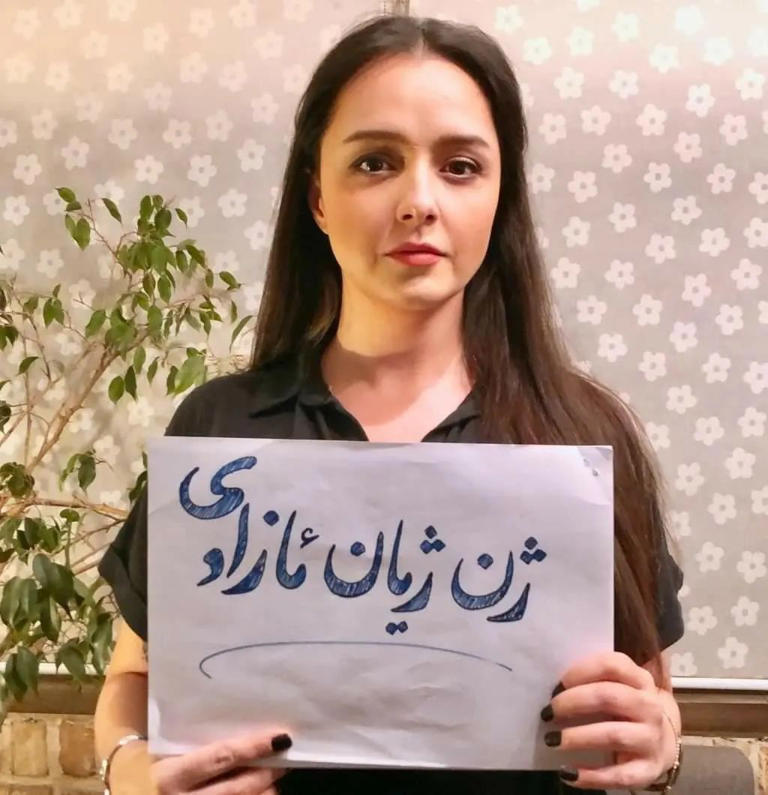 Taraneh Alidoosti earlier posted a picture on Instagram that showed her holding a sign saying 'Woman. Life. Freedom'. Photo: Taraneh Alidoosti