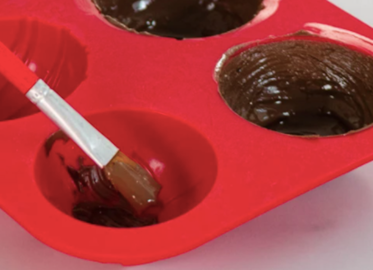 Best Hot Chocolate Bomb Mold? Here's One I Love