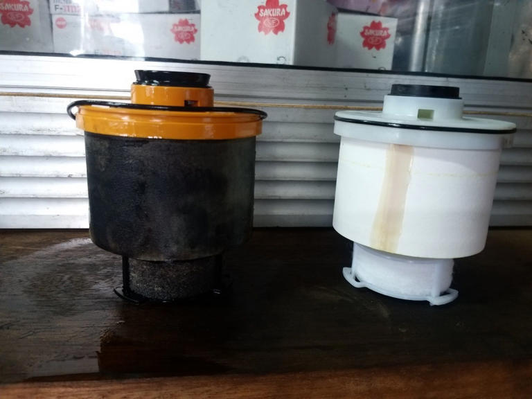 Intip lubang knalpot, ciri-ciri filter solar kotor di mesin diesel bisa ...