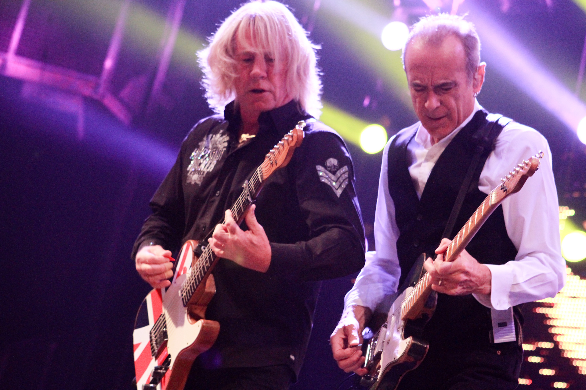 Status Quo in concert