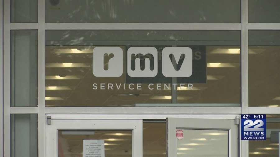 Massachusetts RMV expands hours due to influx of residents obtaining
