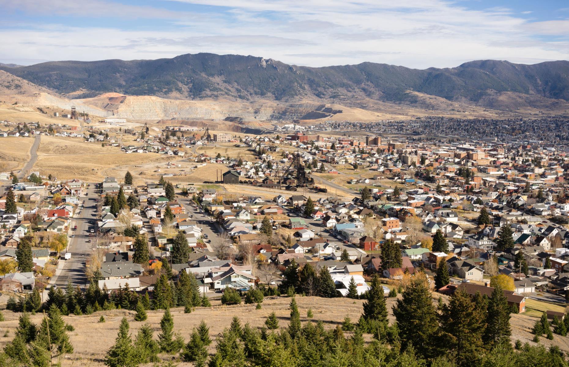 15 Small Towns With ASTONISHING Hidden Tunnel Networks