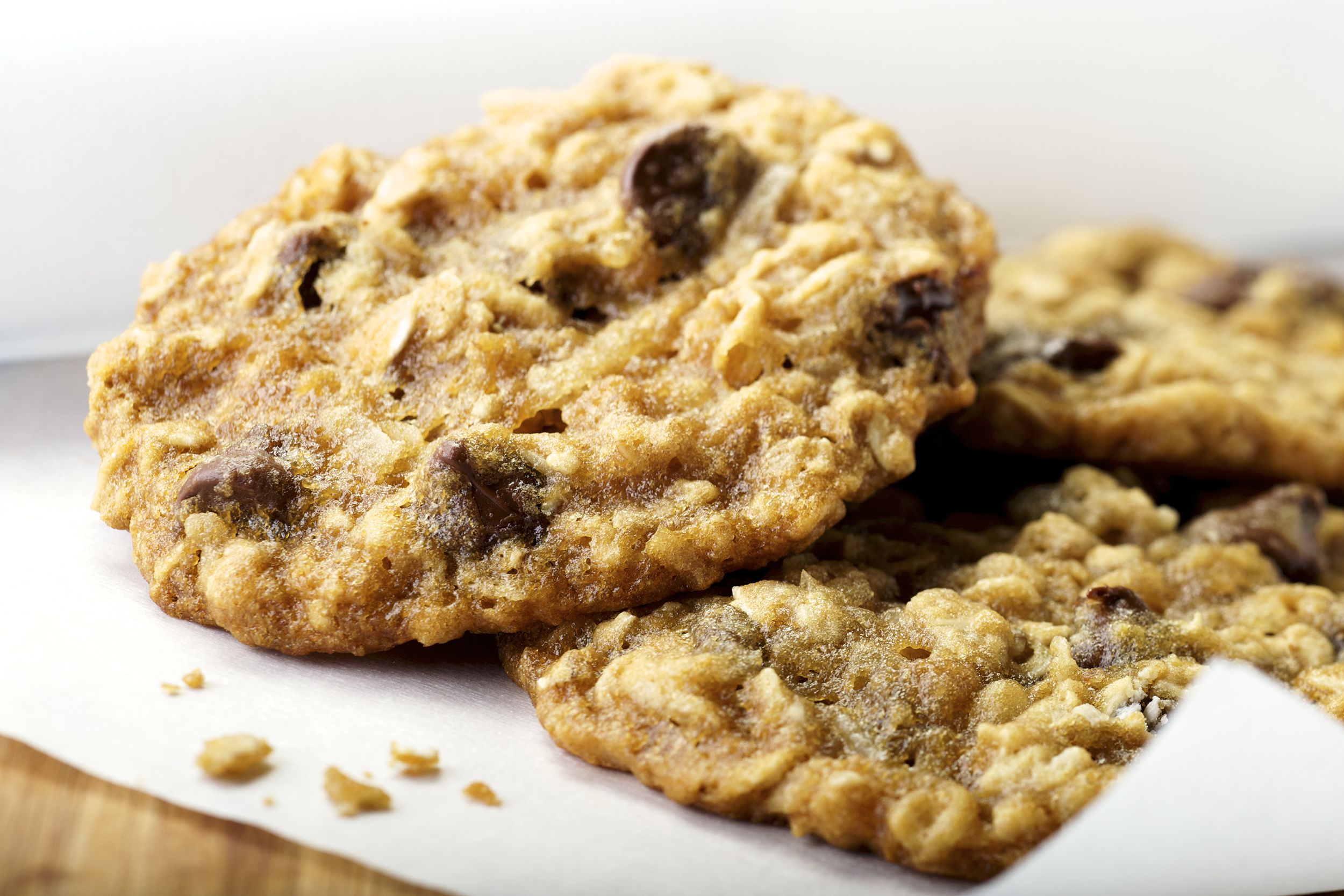 <div class="rich-text"><p>A few <a href="https://blog.cheapism.com/amazing-chocolate-chip-cookie-recipes--14154/">homemade cookies</a> stashed in a bag will come in handy when a dessert craving hits at the airport coffee shop pastry case. Packed in a zip-top bag, they will stay fresh for up to a few days (although they are likely to run out before that).</p></div>