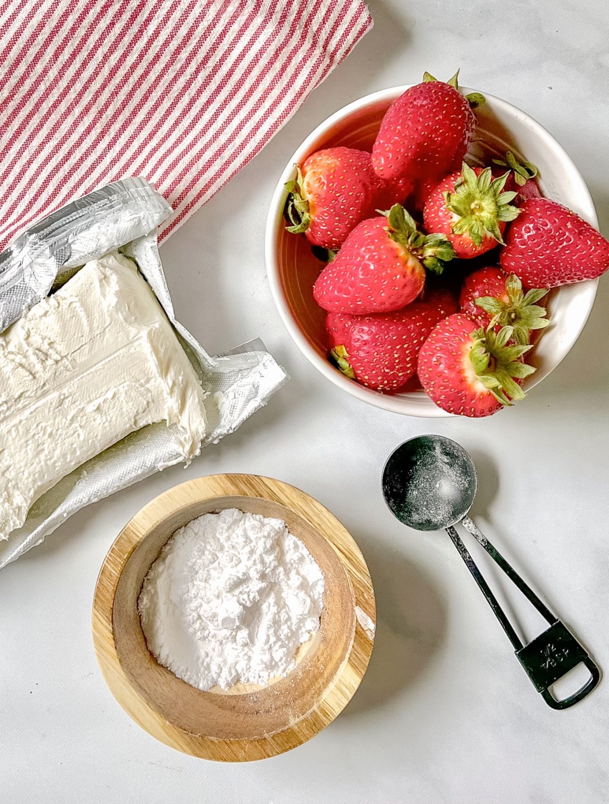 Easy Strawberry Cream Cheese Recipe