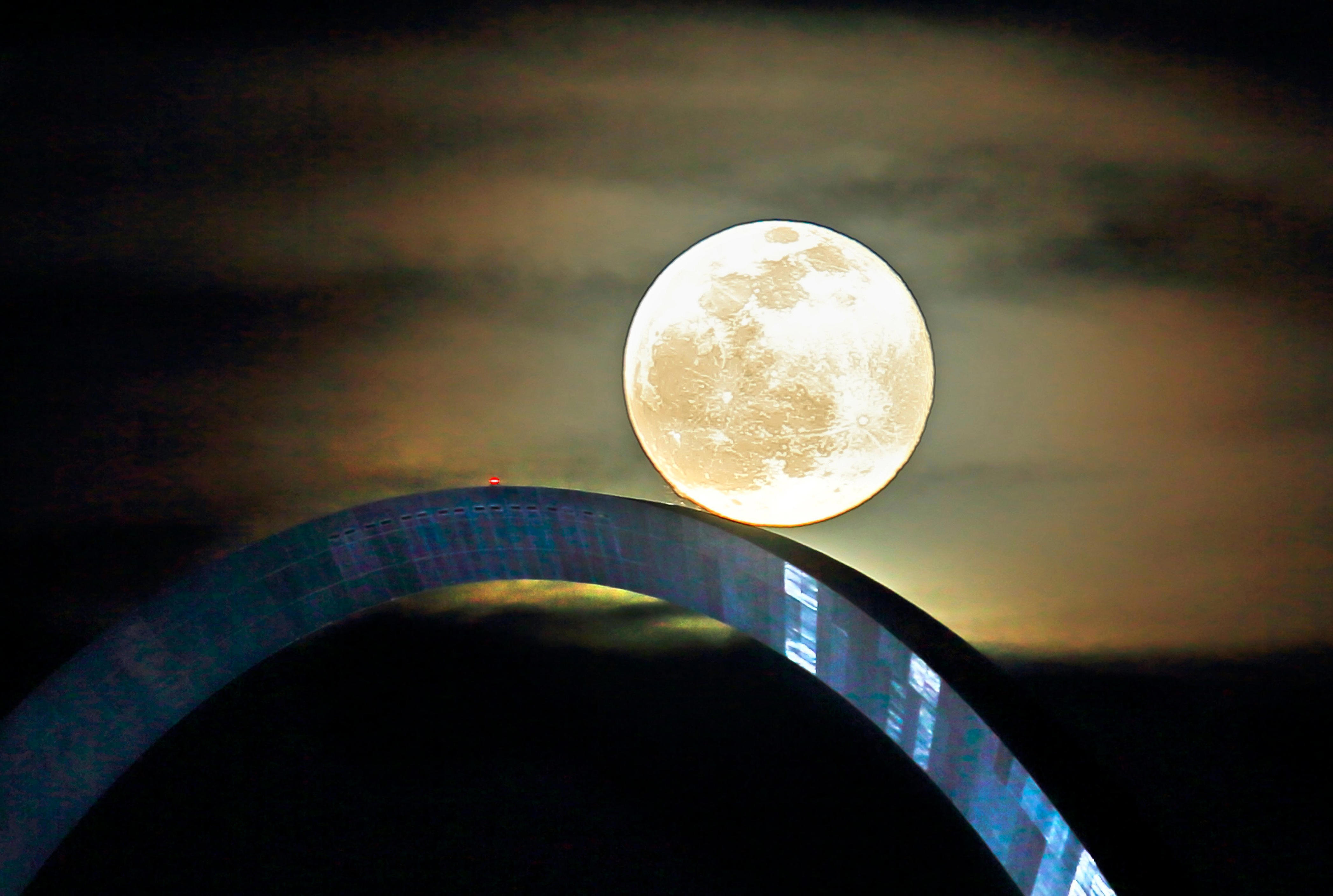 January's full moon rises Thursday What to know about the 'wolf moon'