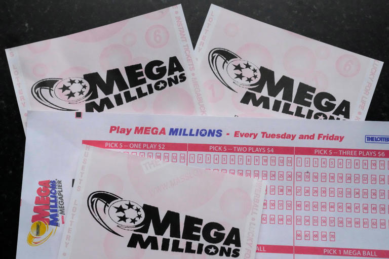 Who won 2024's first Mega Millions drawing? See winning numbers for the