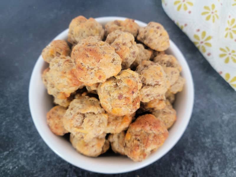 Cheddar Bay Sausage Balls (4 Ingredients)