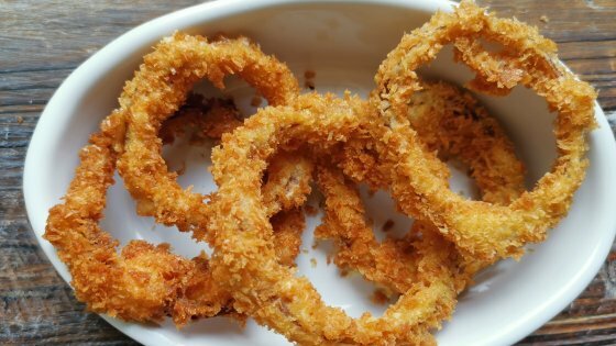onion rings: sprøde løgringe
