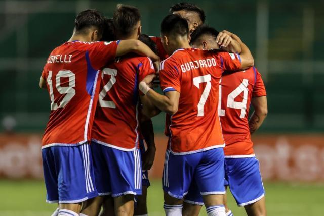 Chile sigue con vida en Sudamericano Sub-20: vea golazo de Assadi