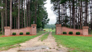 The gates to Alex Murdaugh’s estate in Islandton, South Carolina (AP)