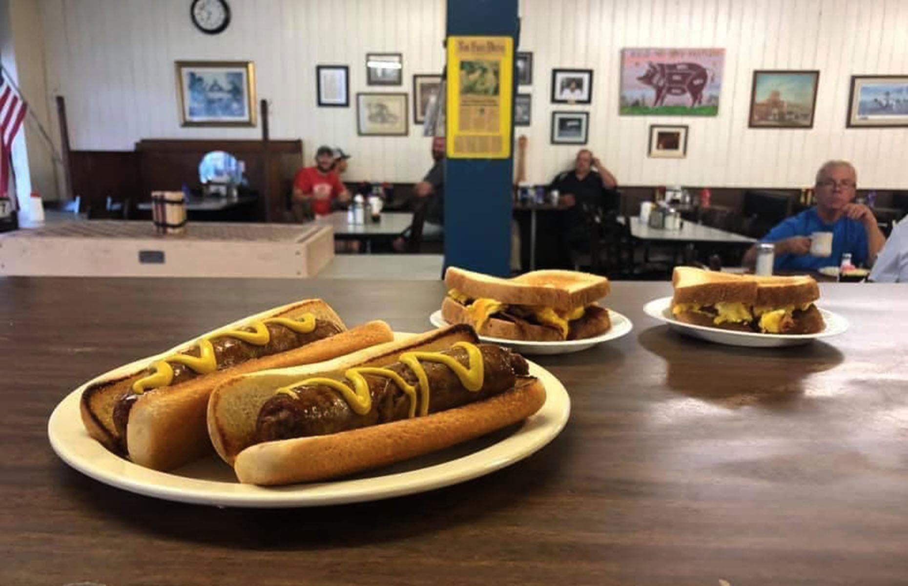 The Best MomAndPop Restaurant In Every State For NoFrills Classics