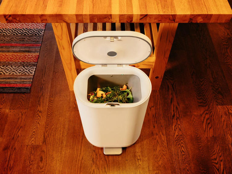 This Magic Kitchen Bin Turns Chicken Bones and Food Scraps Into Dirt