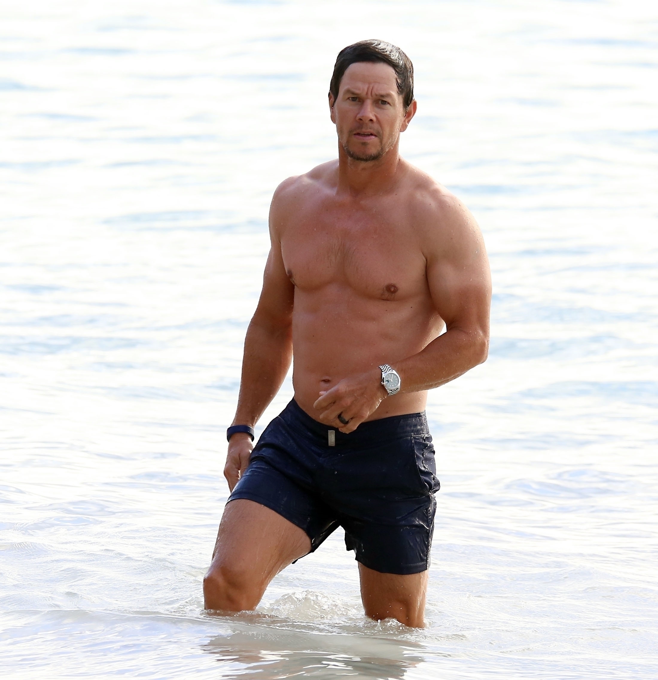 <p><a href="https://www.wonderwall.com/celebrity/profiles/overview/mark-wahlberg-926.article">Mark Wahlberg</a> went for a New Year's Day swim in the ocean in the parish of St. James in Barbados during a family holiday vacation.</p>