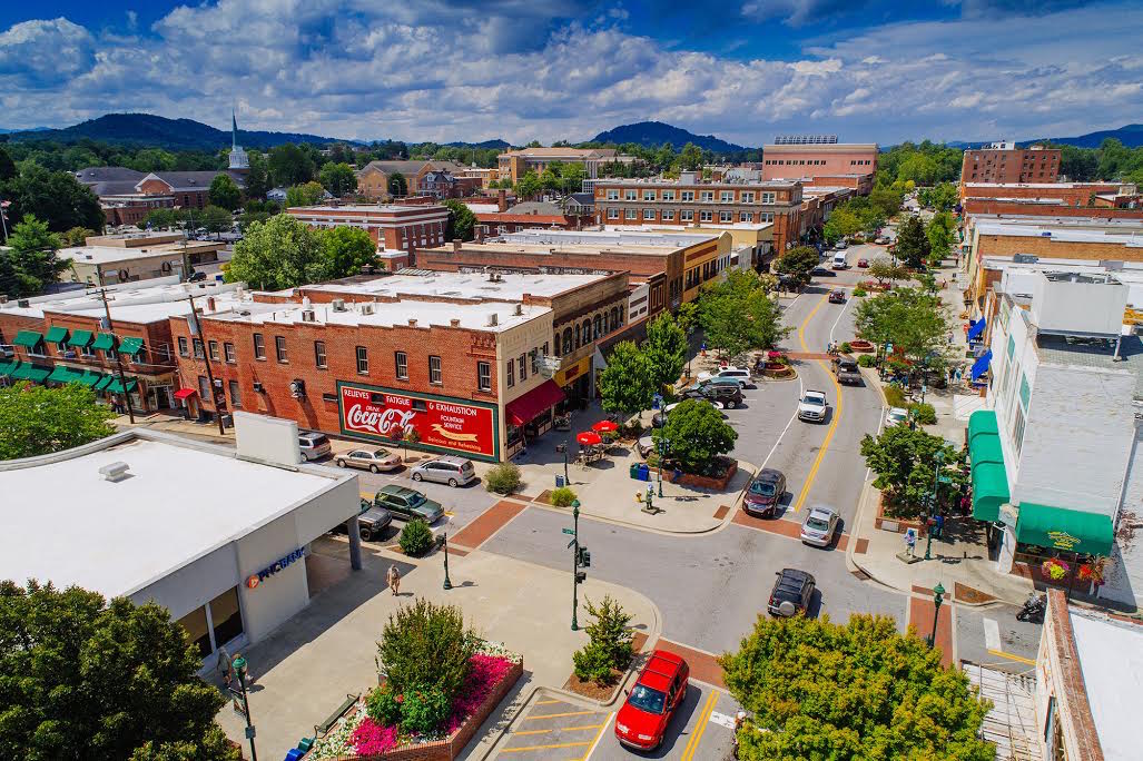 The 20 Best North Carolina Mountain Towns To Visit