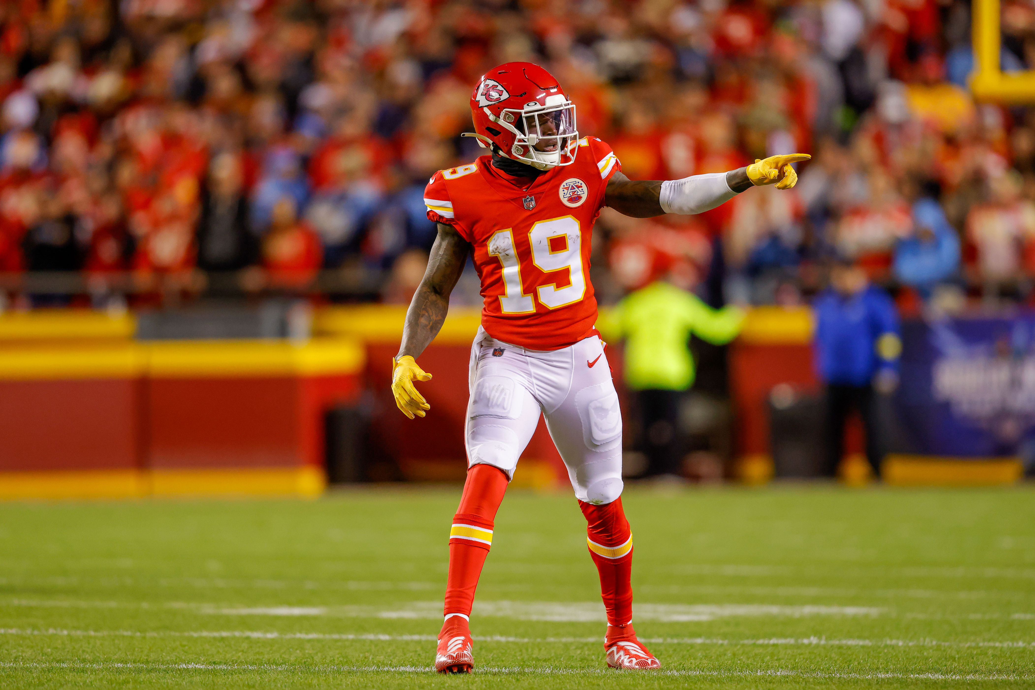 Chiefs dropped passes How errorfilled game by Kadarius Toney, other