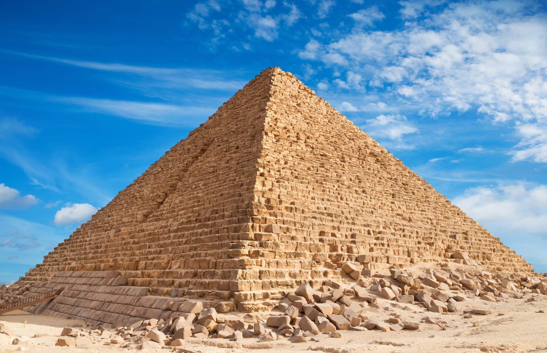 <p>The Great Pyramids of Giza complex consists of three pyramids, each named after the king they contained: Khufu, Khafre and Menkaure. Khufu Pyramid is the largest of the three, standing at a height of 482 feet (147m). It was constructed between 2550 and 2490 BC, using a whopping 2.3 million stone blocks. Khufu ruled between 2589 and 2566 BC and was the second pharaoh of the Fourth Dynasty. </p>