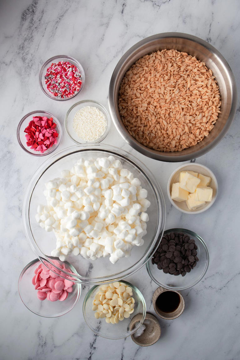 Valentine's Day Rice Krispies Pops