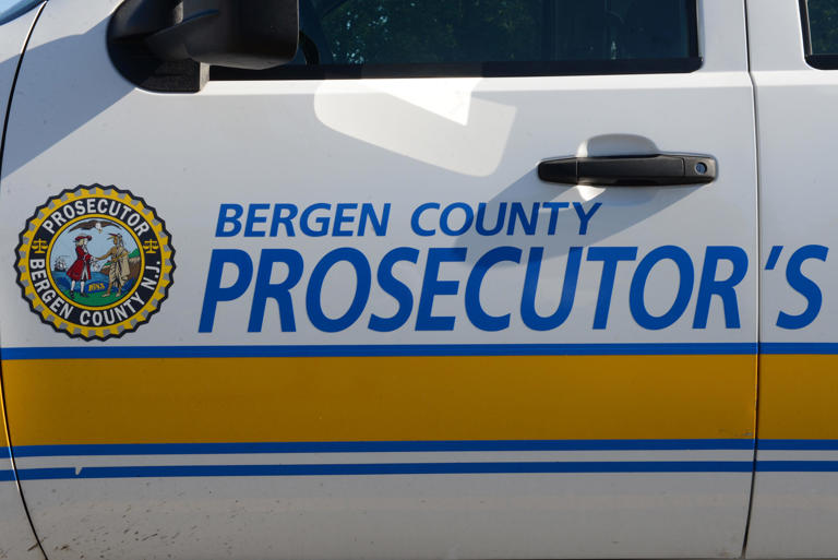 NJ woman charged over suspected poisoning at Fort Lee restaurant