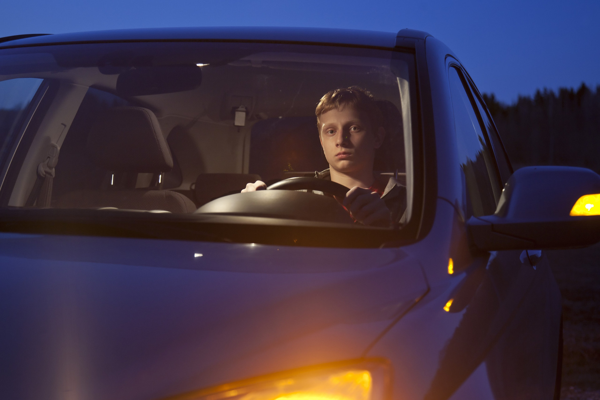 Teen driving important facts and safety tips
