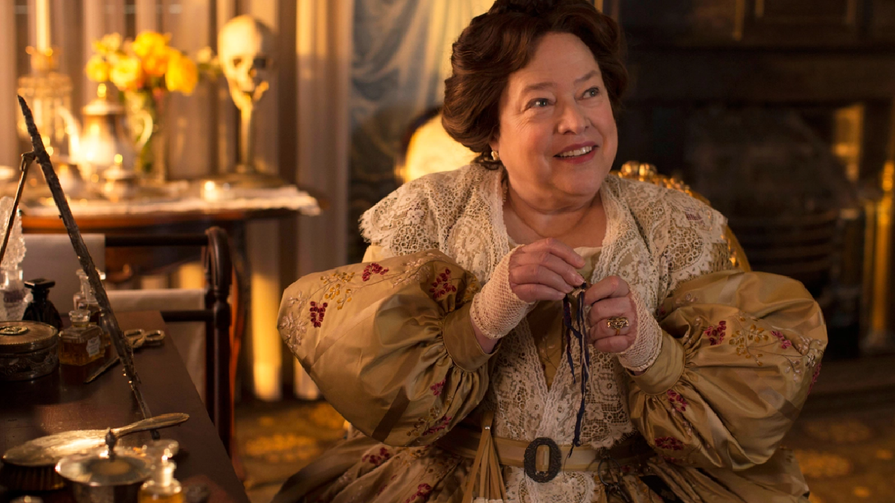The Best Kathy Bates Movies And Tv Shows 