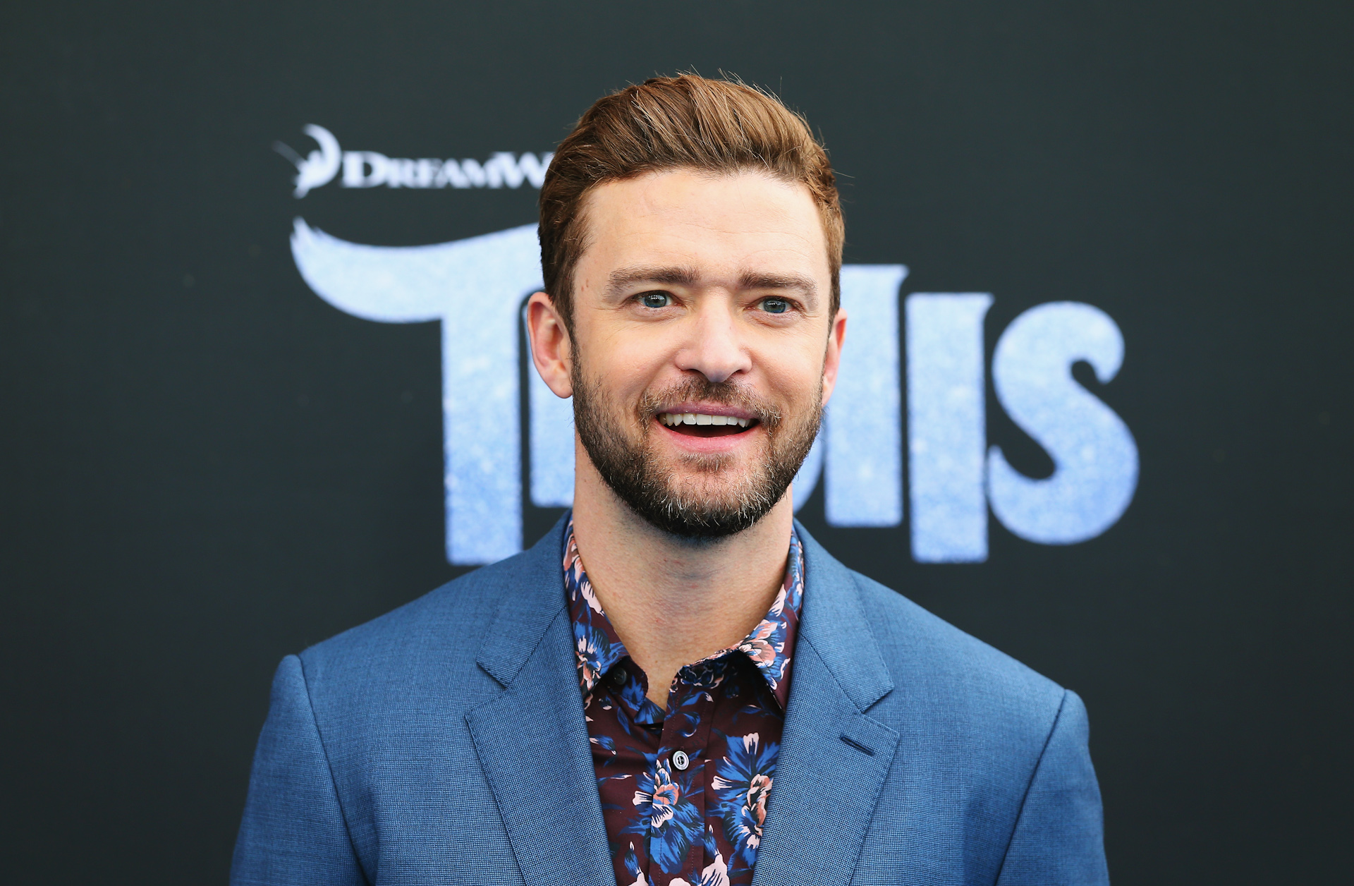 justin-timberlake-does-illegal-art