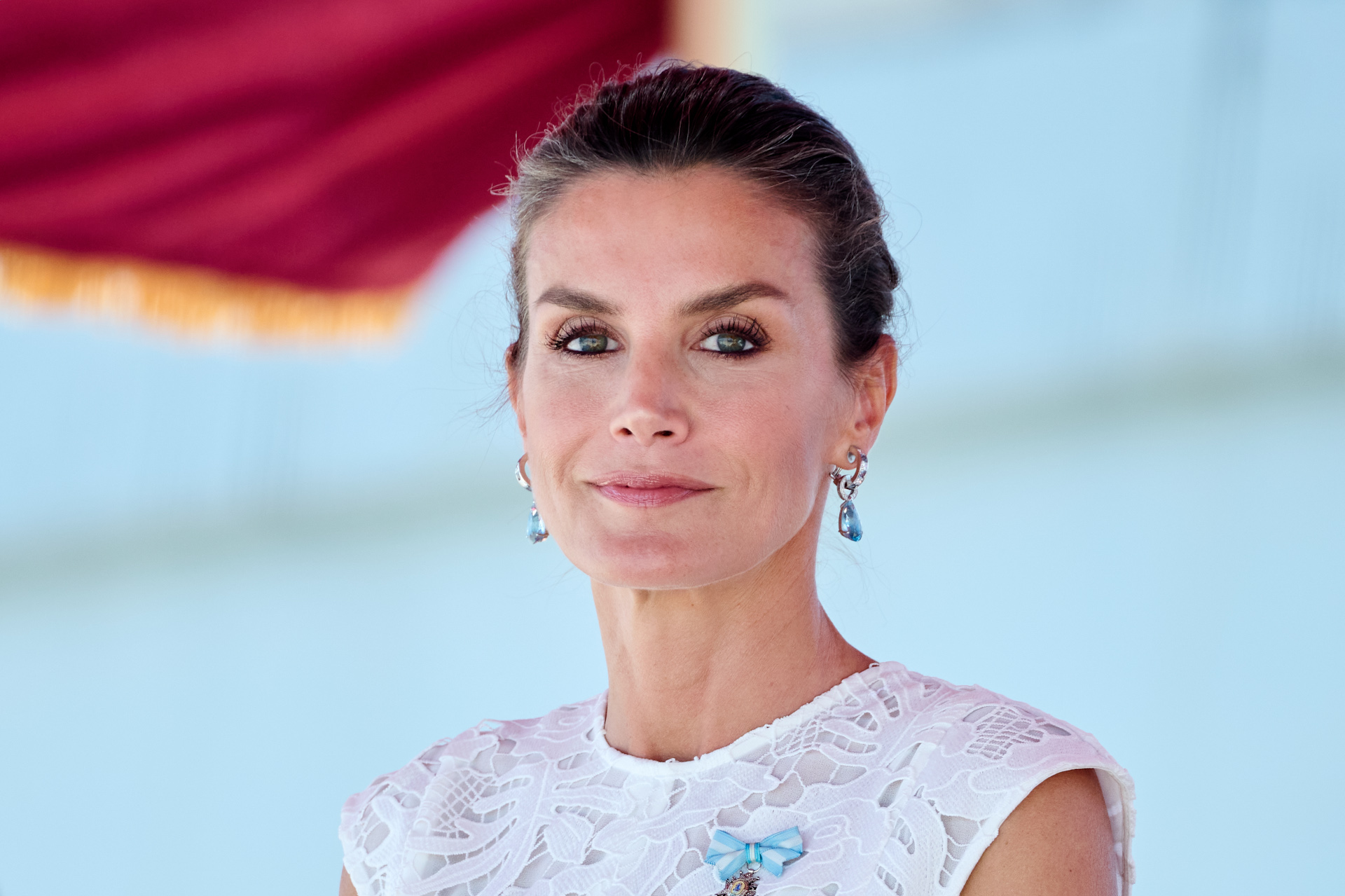 La Reina española Letizia arremete con fuerza: 