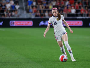  US Women's National Team star Rose Lavelle is virtually unstoppable with the ball at her feet. The midfielder showcased her brilliance with a jaw-dropping assist vs New Zealand on Wednesday. Lavelle whipped out a no-look back-heel pass to help give Alex Morgan an easy first goal of 2023.  Rose Lavelle is considered one of the most creative playmakers the US Women's National Team has ever seen.And Wednesday afternoon in New Zealand, she showed the world exactly why.The 27-year-old midfielder dished a stunning back-heel assist to Alex Morgan, bamboozling a pair of Ferns defenders and dazzling viewers back home in the process. With Lavelle's ball leading into a wide-open expanse of the 18-yard box, Morgan easily found the back of the net and doubled the Stars and Stripes' lead.Lavelle's on-ball prowess was among the most striking highlights of the USWNT's 4-0 victory in Wellington. But when she was asked about her ability to "create havoc" with the ball at her feet, the Ohio native was quick to deflect attention away from herself and offer credit to her teammates instead."I have really good players around me that help me look good," Lavelle said after the game. "I have a lot of good people to get the ball to me and then a lot of good people for me to feed to. It's a fun group to play with."—U.S. Women's National Soccer Team (@USWNT) January 18, 2023 While that may be true, Lavelle's answer brushes over just how crucial her dribbling and distributing talents are to unlocking the four-time World Cup champions' offense. So let's take a look at how her brilliant assist unfolded in Wednesday's game — and how Lavelle was key to the play that led to goal No. 2:Read the original article on Insider