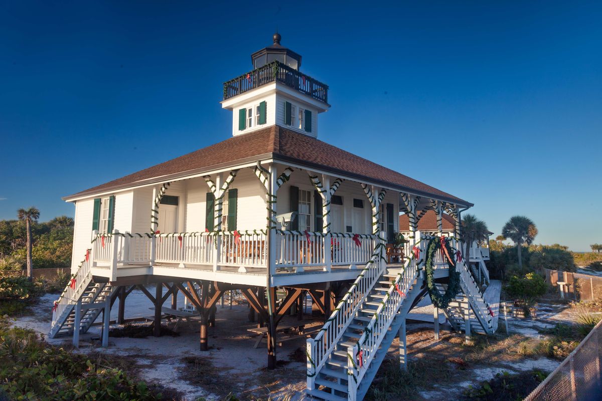 <p>Katharine Hepburn was known to vacation in this idyllic village off the Gulf Coast, on Gasparilla Island. Don't miss <a href="https://www.floridastateparks.org/parks-and-trails/gasparilla-island-state-park/port-boca-grande-lighthouse-and-museum">the Port Boca Grande Lighthouse and Museum</a>—which is adorably adorned during the holidays.</p><p><a class="body-btn-link" href="https://go.redirectingat.com?id=74968X1553576&url=https%3A%2F%2Fwww.tripadvisor.com%2FTourism-g34087-Boca_Grande_Florida-Vacations.html&sref=https%3A%2F%2Fwww.countryliving.com%2Flife%2Ftravel%2Fg4813%2Fbest-small-towns-in-florida%2F">Shop Now</a></p>