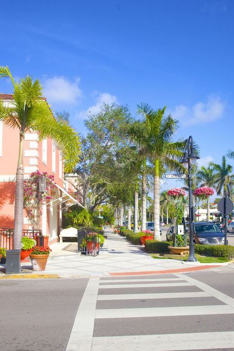 <p>It's no wonder retirees flock here. You get pristine beaches <em>and </em>picturesque neighborhoods that instantly feel like home. Blocks from the famous Naples Pier is <a href="https://thirdstreetsouth.com/">Third Street South</a>—where you'll find palm trees, pastel buildings, shops, bistros, fountains, and more. Naples even has an upscale <a href="https://www.fifthavenuesouth.com/">Fifth Avenue</a> of its own!</p><p><a class="body-btn-link" href="https://go.redirectingat.com?id=74968X1553576&url=https%3A%2F%2Fwww.tripadvisor.com%2FTourism-g34467-Naples_Florida-Vacations.html&sref=https%3A%2F%2Fwww.countryliving.com%2Flife%2Ftravel%2Fg4813%2Fbest-small-towns-in-florida%2F">Shop Now</a></p>