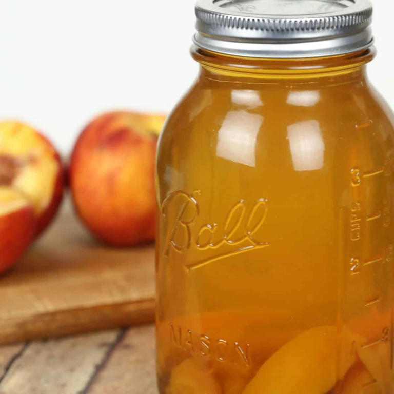 36 Easy Moonshine Recipes 🫙