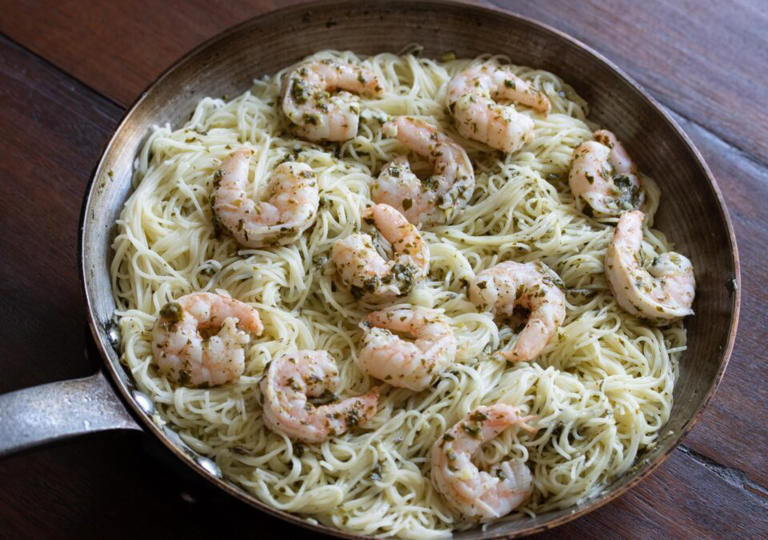 Lemon Shrimp Scampi Pasta - Creamy & Delicious