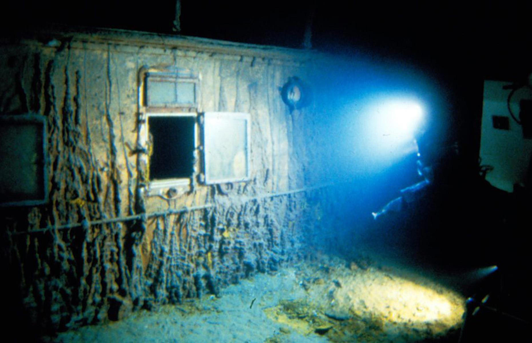 Titanic's Grand Staircase hole on the wreck and where its was : r/titanic