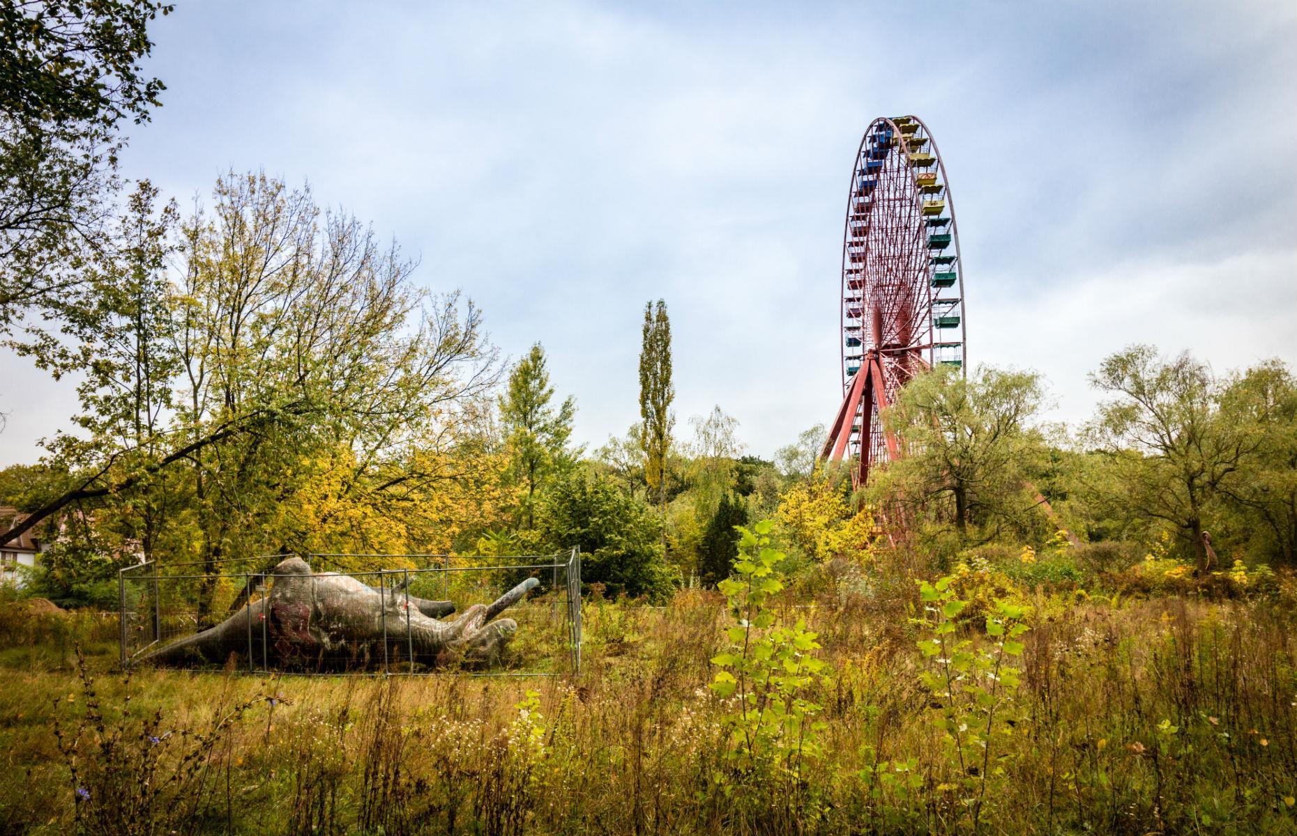 Hidden Abandoned Attractions In The World's Biggest Cities