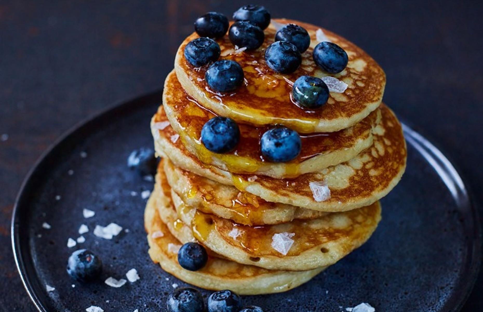 Follow this step by step guide to make perfect, fluffy pancakes
