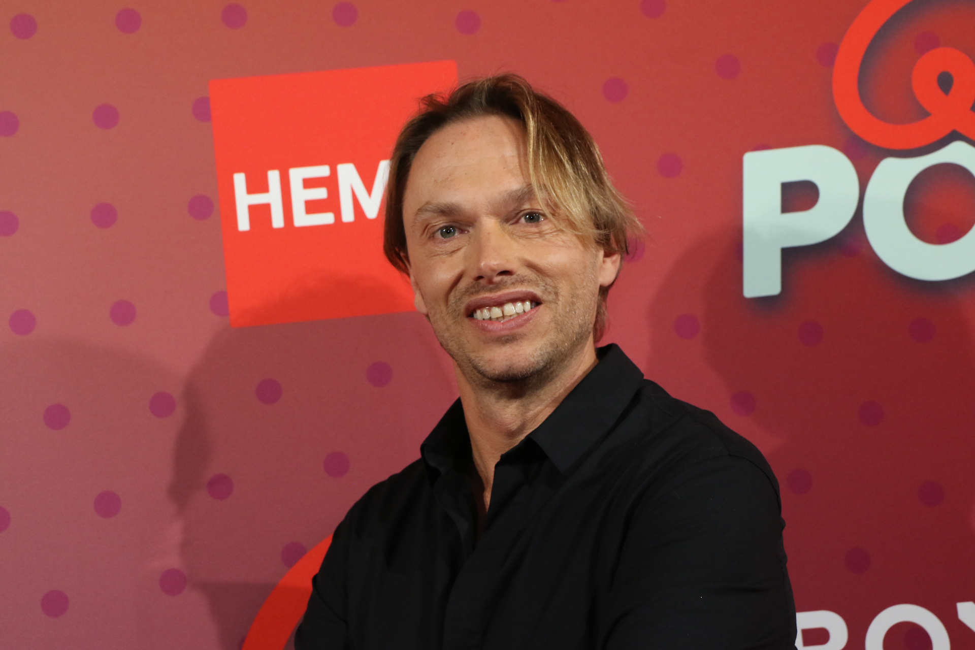 Regi on Q-Pop
