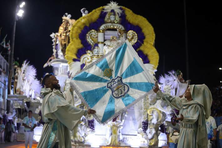 Vila Isabel falou das festas religiosas Foto: Pedro Kirilos/Estadão