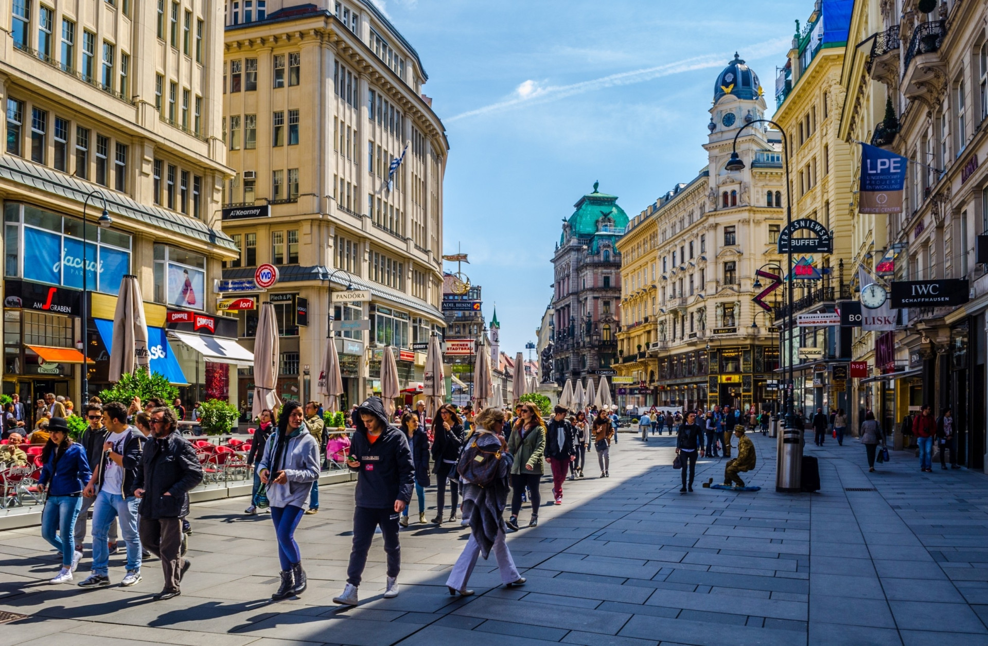 <p>Score: 7.163</p><p>En 2017, Vienne a été élue meilleure ville du monde pour vivre par rapport à au niveau de sécurité et au prix des logements de qualité, selon le classement de Mercer.</p>