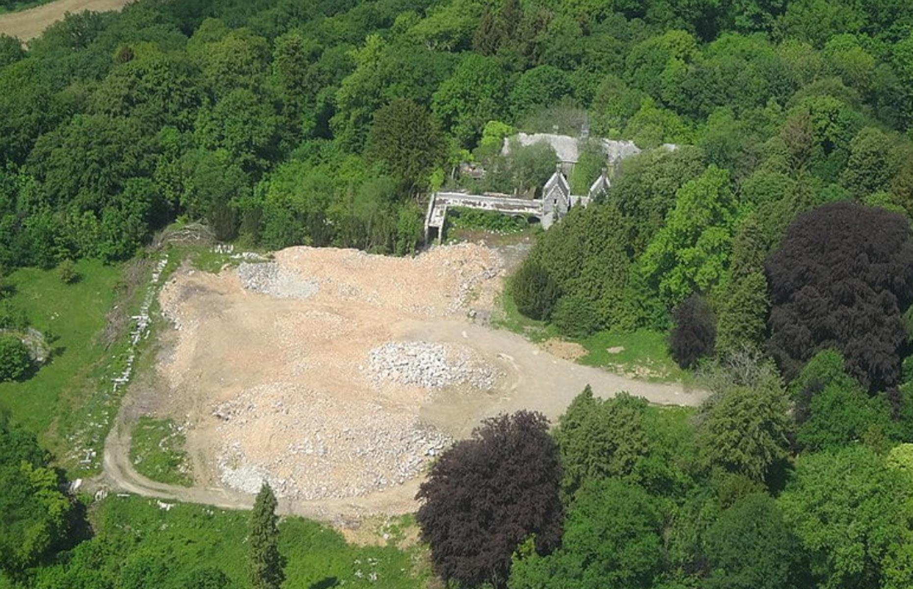 Tour Georgia’s Deserted Stately Mansion, More Expensive Abandoned Estates