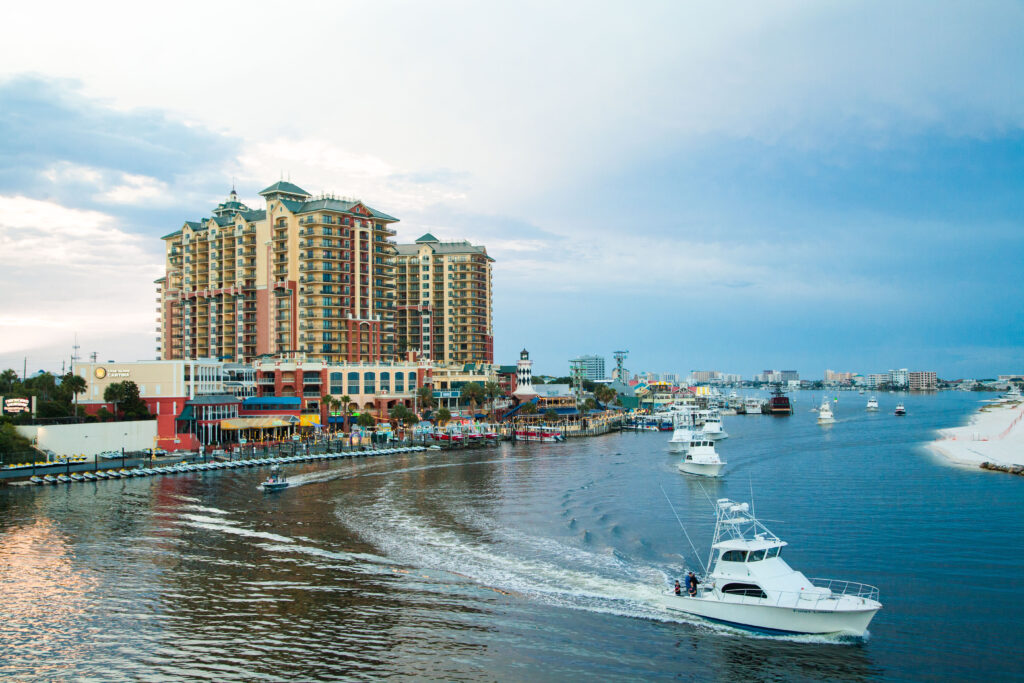 <p>HarbourWalk Village is a go-to spot on the Destin Harbor, consisting of a boardwalk, shopping, waterfront dining, water sports rentals, and live entertainment. Visiting HarborWalk Village is one of the top things to do in Destin. </p>