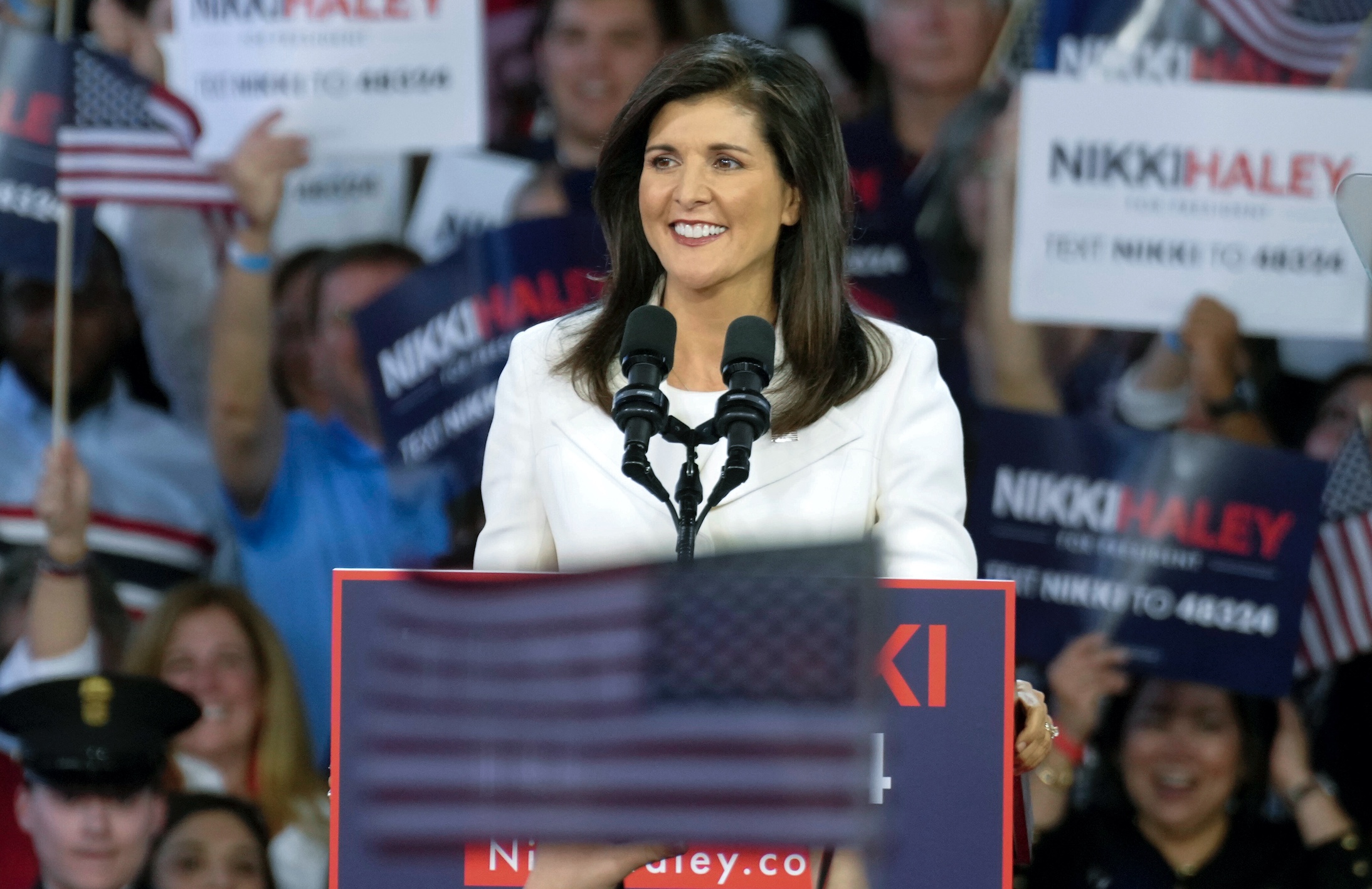 Nikki Haley Continues Her Ascent, Ties DeSantis for 2nd In Iowa’s Gold