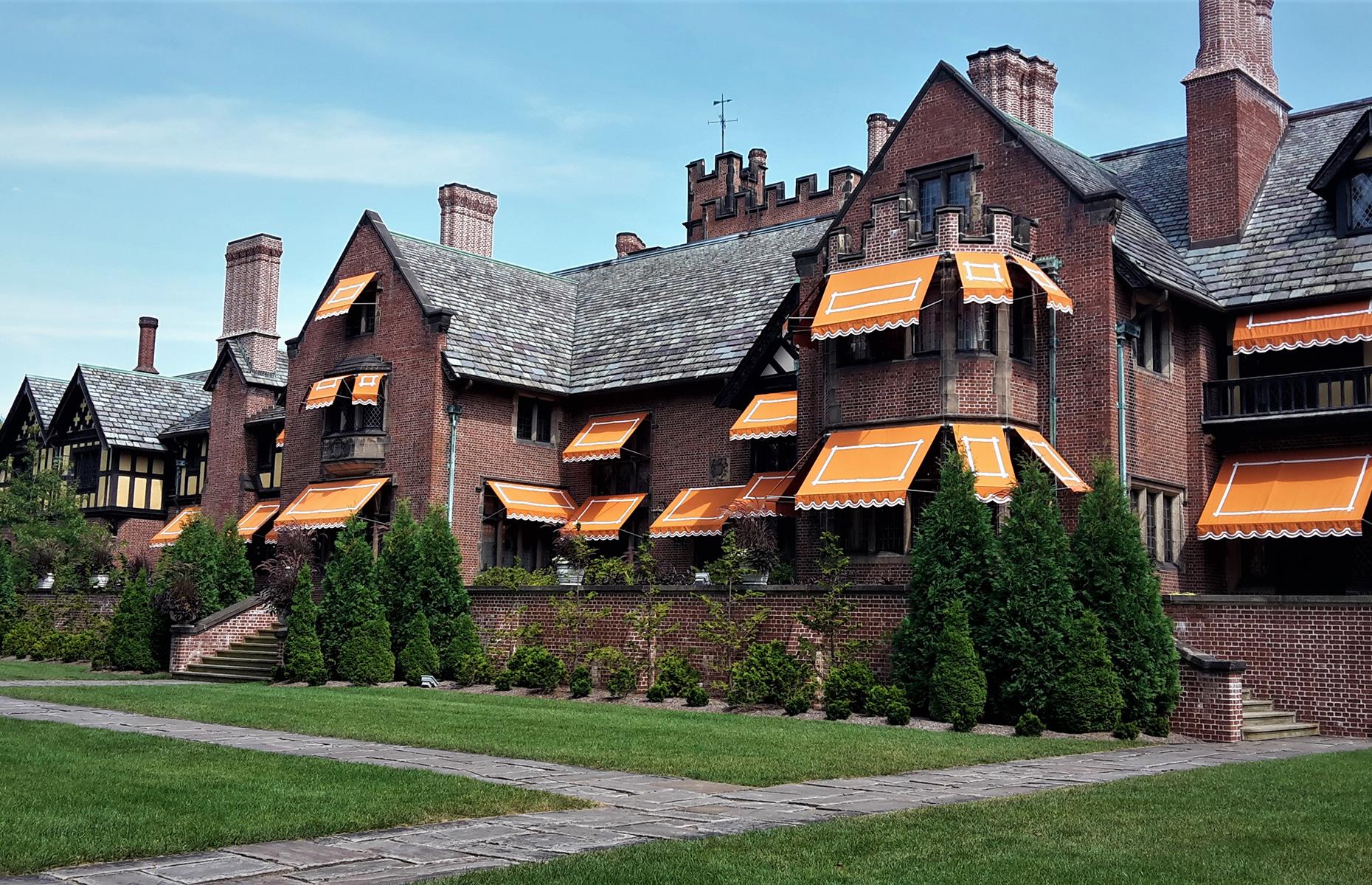 <p>A rare example of a Tudor Revival building in the US, this eye-catching estate was built in the early 20th century by Goodyear Tire and Rubber company co-founder F. A. Seiberling. The estate comprises a 65-room manor house and gardens as well as an impressive art collection. Visitors can take a guided tour that snakes through the house and areas of the garden, as well as the Gate Lodge – the birthplace of Alcoholics Anonymous. Note that it is temporarily closed until 1 April.</p>