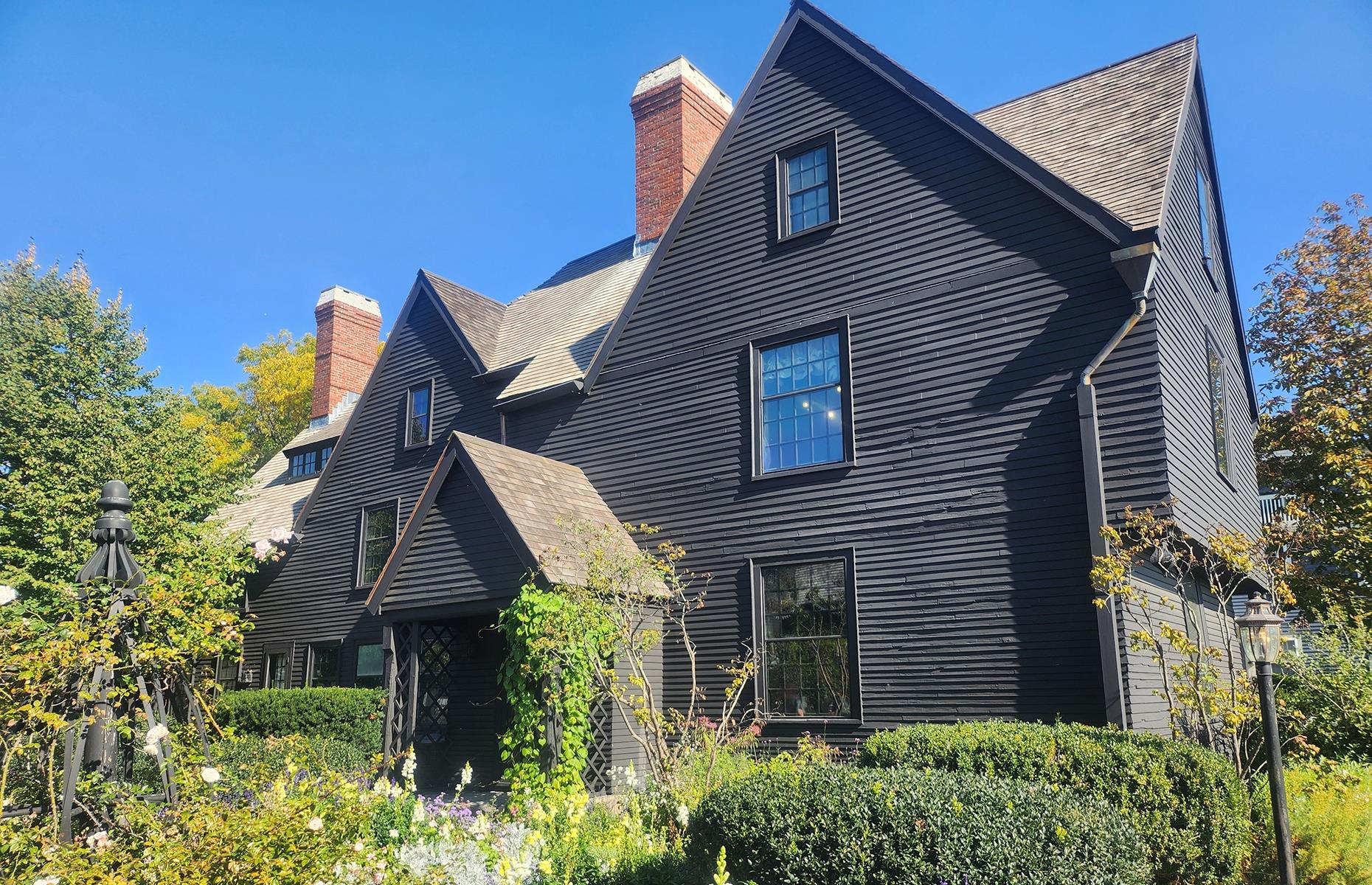 This historic 17th-century mansion in Salem was made famous by Nathaniel Hawthorne's novel of the same name, published in 1851. Named so for the seven gables that adorn the house, the building has an interesting history harking all the way back to the Salem Witch Trials of the 1690s. Today, it's a popular tourist attraction and is even said to be haunted.