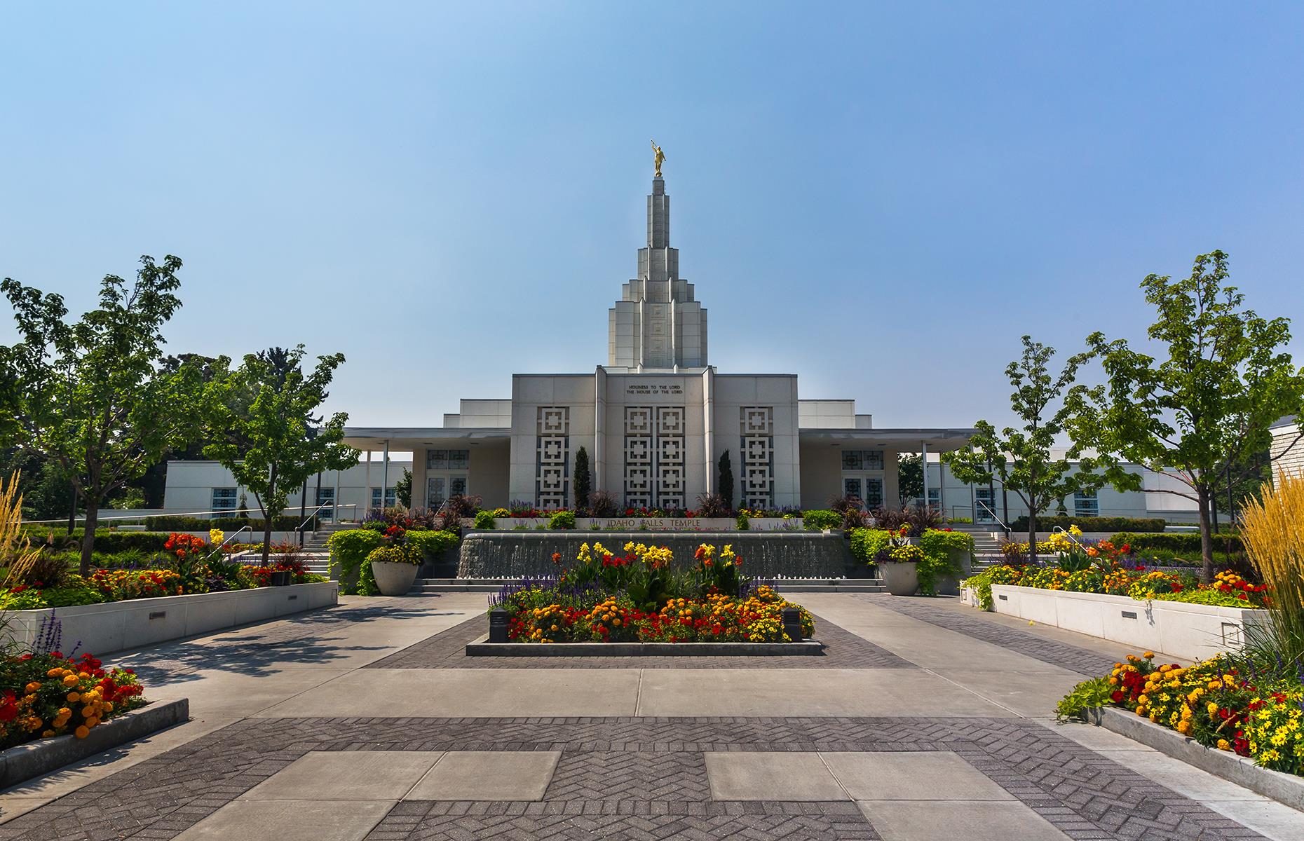 <p>One of the oldest operating temples of The Church of Jesus Christ of Latter-day Saints (informally known as the Mormon Church), the Idaho Falls Temple was opened in 1945 and is a stunning example of Art Deco architecture. The white granite facade appears to glisten in daylight, while its spire, topped by a golden statue of the Angel Moroni, stands 143 feet tall (44m). Although it's an active place of worship, visitors can take a tour of the temple grounds and learn about the history of the fascinating building and the church.</p>