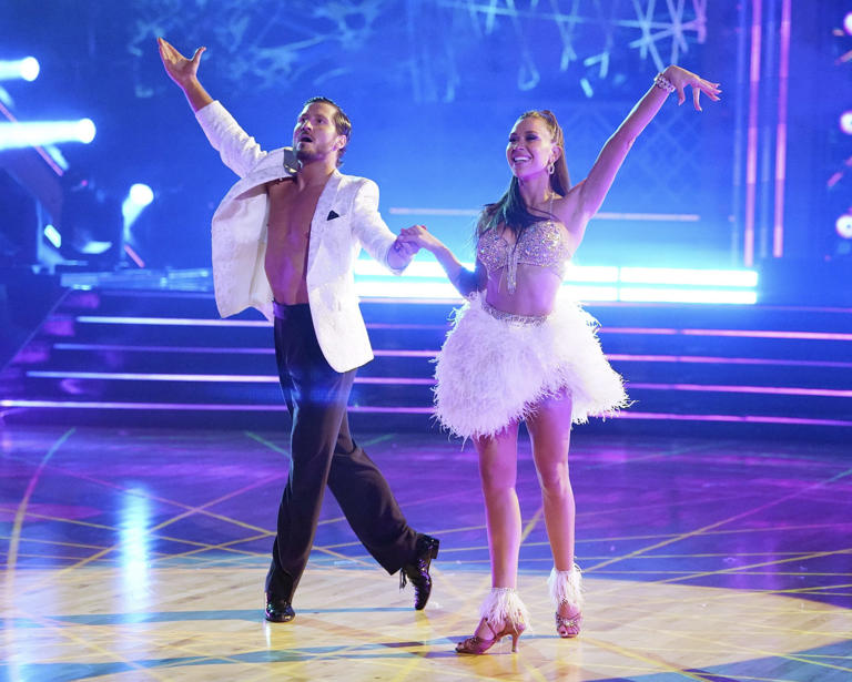 DANCING WITH THE STARS - “Finale” – The four finalists perform their final two routines in hopes of winning the mirrorball trophy. Each couple will perform a redemption dance and an unforgettable freestyle routine. A new episode of “Dancing with the Stars” will stream live MONDAY, NOV. 21 (8:00pm ET / 5:00pm PT), on Disney+.