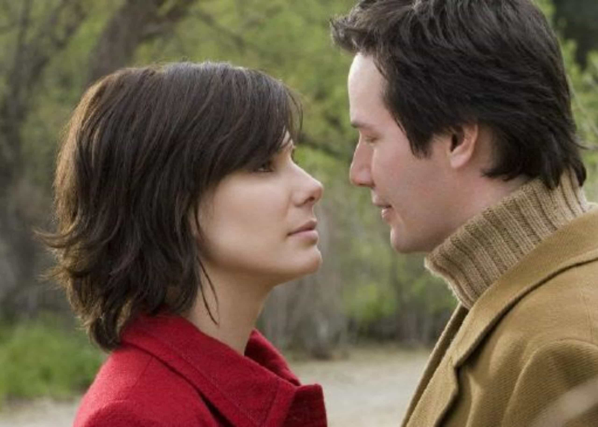 Mais elle a... Sandra Bullock et Keanu Reeves. 